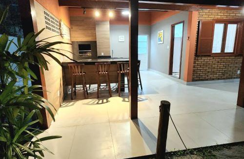Centro House | 020A - Sobrado de 3 quartos para alugar, Bombinhas/SC