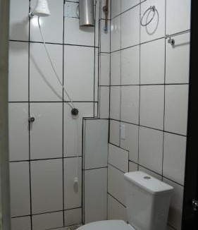 Vila Santo Antonio Barroquinha House | 05 - Quarto com banheiro compartilhado, próximo a Pampulha