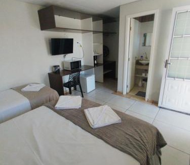 Planalto House | 1 - Kitnet - Praça das Araras