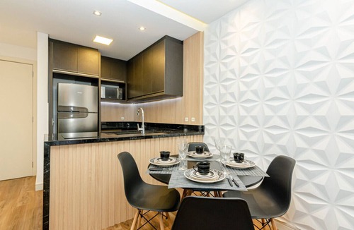 Bigorrilho Apartment | 1 Quarto Luxo, Com Vaga, Ar. Condomínio clube Sky