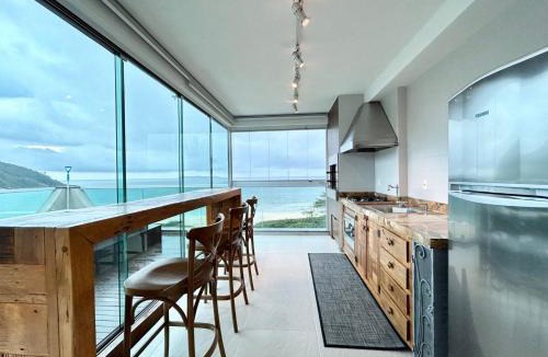 Quatro Ilhas Apartment | 110 - Cobertura com vista panorâmica em 4 ilhas