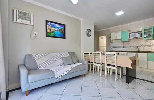 Centro Apartment | 1138 Lindo apto 2 dormitórios Bombinhas Centro 50 m da Avenida e Praia