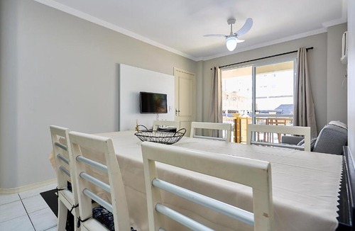 Centro Apartment | 1138 Lindo apto 2 dormitórios Bombinhas Centro 50 m da Avenida e Praia