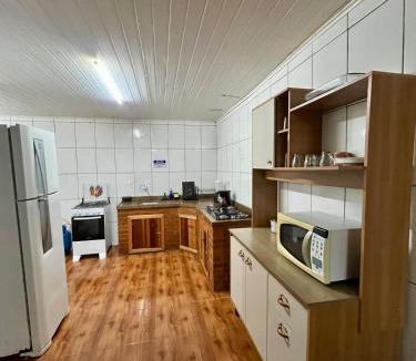 Sao Leopoldo Apartment | 13 - Casa para 10 Pessoas! 3 minutos do centro com churrasqueira