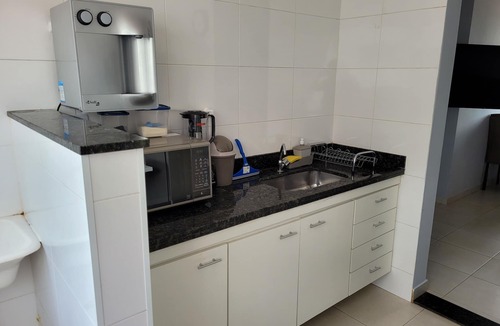 Santa Monica RV Rental | 2/4 apartment near COT