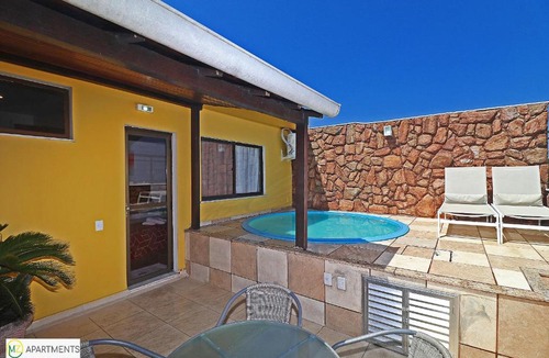 Copacabana Apartment | 2 bedroom duplex penthouse with terrace and pool