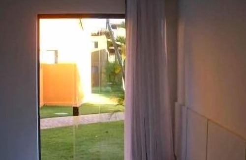 Itacimirim Apartment | 2 bedroom ground floor apartment in gated community on Ititacimirim beach