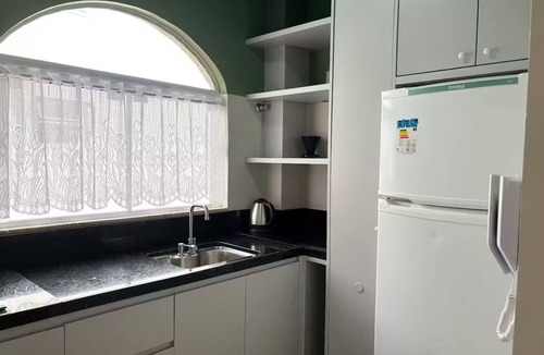 Centro Apartment | 2 Bedrooms, Garage and Close to the Beach