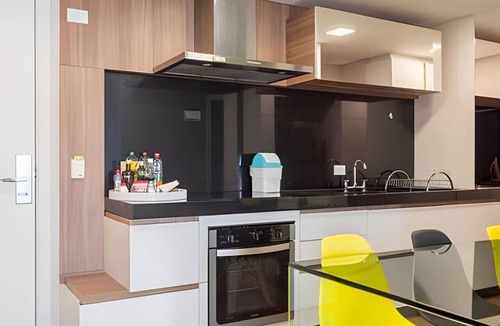 Matriz Apartment | 2 Quartos, Garagem e vista incrível no batel -23A