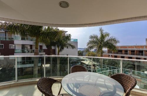 Centro Apartment | 205-A Boulevard - 50m from the beach & Front Avenue - Luxury Condominium - Heated Swimming Pool - Jacuzzi - 24h Concierge