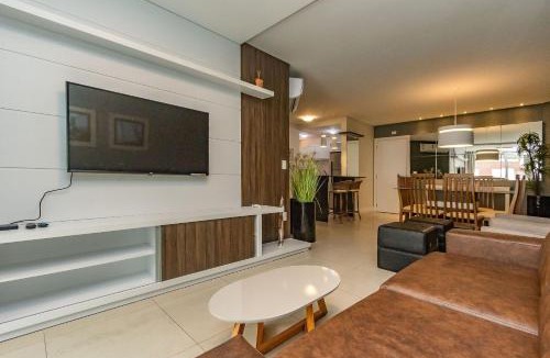 Centro Apartment | 218-D Boulevard - 50m from the beach & Front Avenue - Luxury Condominium - Heated Swimming Pool - Jacuzzi - 24h Concierge
