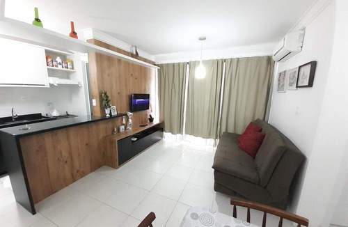 Bombas Apartment | 229, Apartamento 2 Dormitórios em Local Agradável