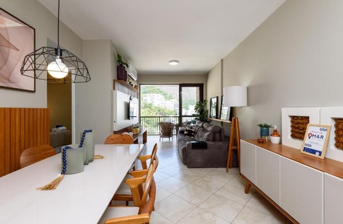 Zona Sul Apartment | 2BDRs with pool and garage in Humaitá|HMT 282/1301