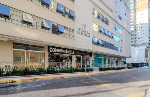 Tabuleiro dos Oliveiras Apartment | 2BR Apt w/BBQ & View 550m From Beach - Omc1303