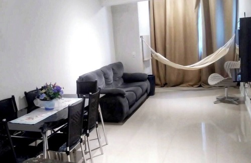 Nacoes Apartment | 3-bedroom apartment 600m from beach