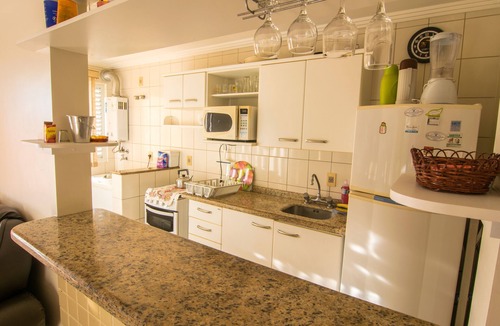 Jurere Apartment | 3-bedroom apartment with en-suite bathroom, home office, Wi-Fi, 250 sq m, TVs, split system, open plan, Jurerê panoramic view.