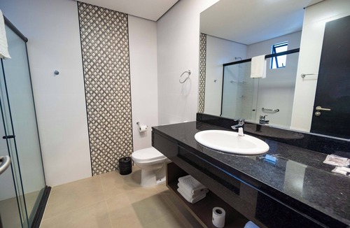 Foz do Iguacu Hotel | 3 Fresh Triple Double Units | Free Breakfast, Spa Access & 5 mi Three Borders