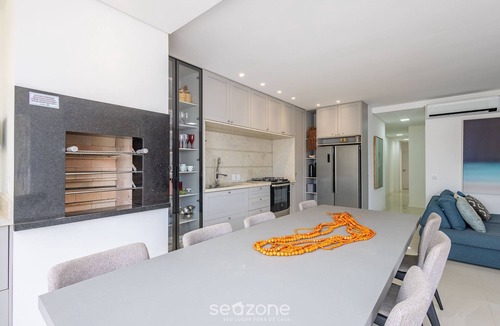Centro Apartment | 3-suite apt 280m From sea in Itapema Vga1002