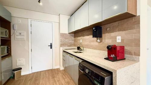 Butanta Apartment | 307 - Studio moderno com luz natural