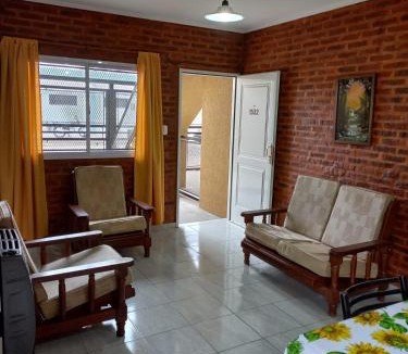 Pergamino Apartment | 4 Estaciones