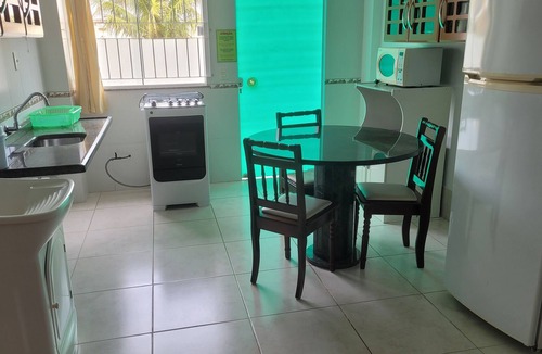 Quatro Ilhas Apartment | 4 ISLANDS - BOMBS-O2 DORMITORIES 60 m FROM THE BEACH-2 AR - WIFI