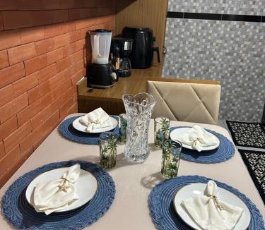 Praia de Capuaba House | 50 metros da praia,Ar condicionado na sala de estar e suíte, Área Gourmet