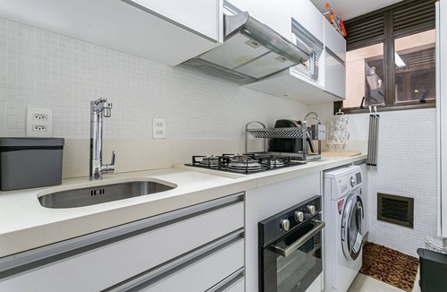 Jurere Internacional Apartment | 500m from Jurerê Beach | 300MB WI-FI #JA41