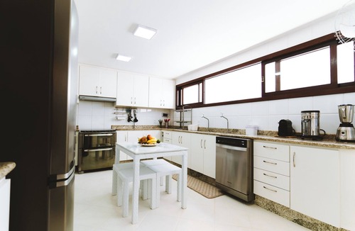 Village da Ferradura Villa | 5BR Beachfront Villa with Daily Staff – Ideal for Families & Groups