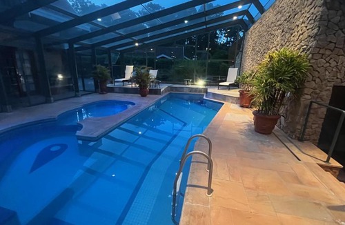 Loteamento Jardim Veu da Noiva House | 650m² | Heated pool | Sauna | Nature