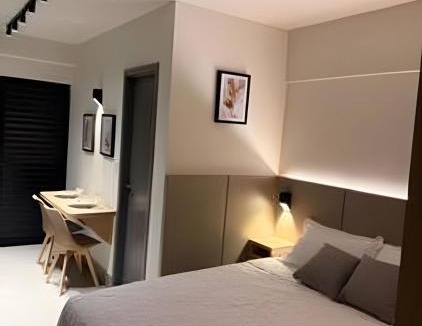 Santa Monica Apartment | 818 - Standard Premium
