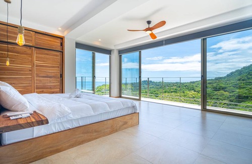 Dominical Villa | 929 m² Villa ∙ 11 bedrooms ∙ 27 guests