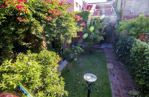 Florida House | a lovely apartment in sculptor´s house overviewing a railway
