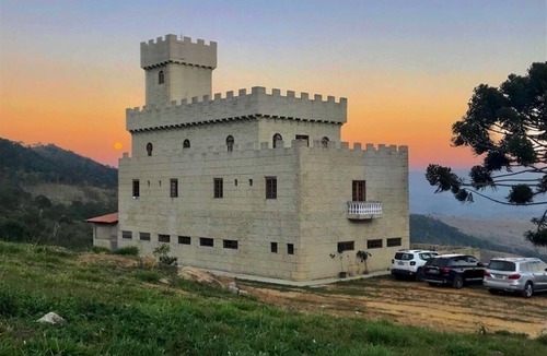 Lavrinhas House | A real Castle in a mountain, 2.5 hours from São Paulo or Rio.