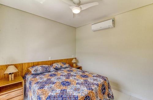 Sao Sebastiao Apartment | A12 -Conforto junto a natureza - Praia de Camburizinho