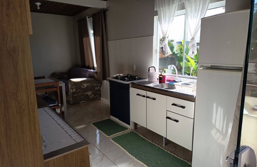 Florianopolis Apartment | Acomodação Tranquila Confortável 15 Minutos da Praia