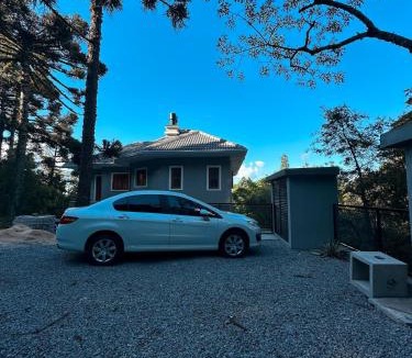 Dutra Apartment | Aconchegante Apart com Vista para as Montanhas