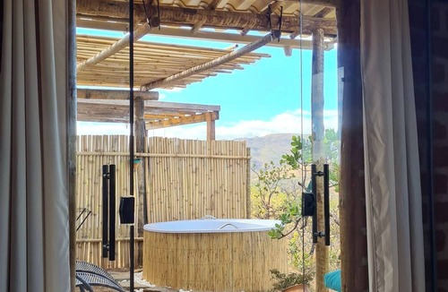 Santana do Riacho House | Adorable bungalow with fireplace and mountain views!
