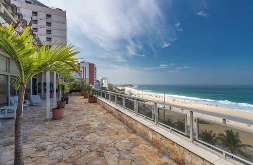 Ipanema Apartment | ADV005 Huge Penthouse for 8 on Ipanema's beach