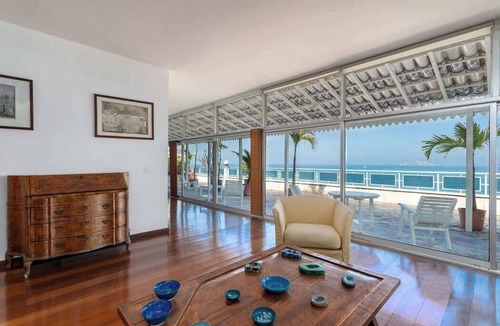 Ipanema Apartment | ADV005 Huge Penthouse for 8 on Ipanema's beach