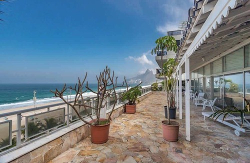 Ipanema Apartment | ADV005 Huge Penthouse for 8 on Ipanema's beach