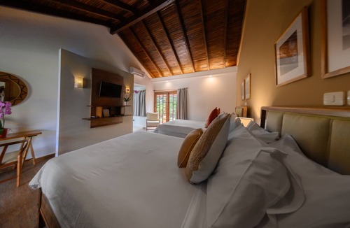 Caacupe Hotel | Alta Gracia Parque Hotel