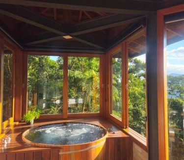 Santa Luisa de Baixo Cabin | Alto de Santa Barbara