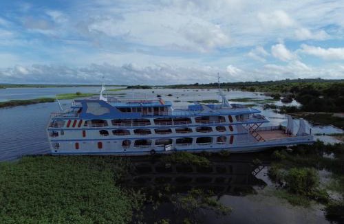 Campina Boat Rental | Aluguel embarcação cop 30 com 21 suítes
