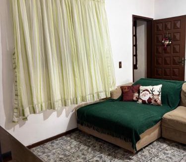 Praia de Leste Apartment | Amplo apartamento próximo ao mar, Praia de Leste