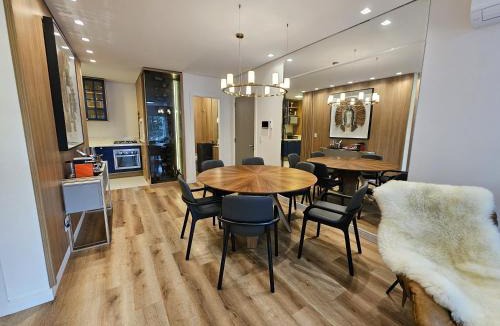 Bavaria Apartment | Amplo e luxuoso 2 suítes no Bavária