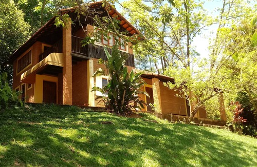 Centro House | An excellent place for rest and relaxation surrounded by nature.
