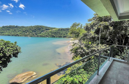 Parque das Palmeiras Villa | Ang013 - Sea front villa in Angra