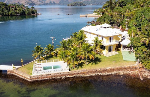 Angra dos Reis Villa | Ang036 - Mansion on Cavaco Island in Angra dos Reis
