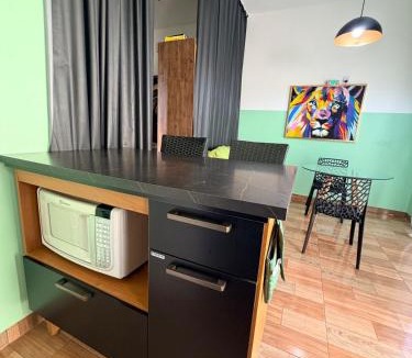Paranaiba Apartment | Apê casal, com ar, cozinha e vaga privativa