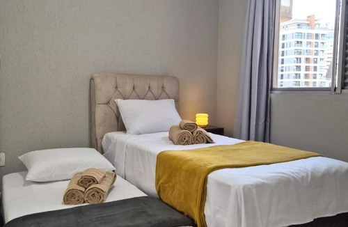 Balneario Apartment | AP Amplo! 3 Quartos! 300 m da Beira Mar! Garagem!